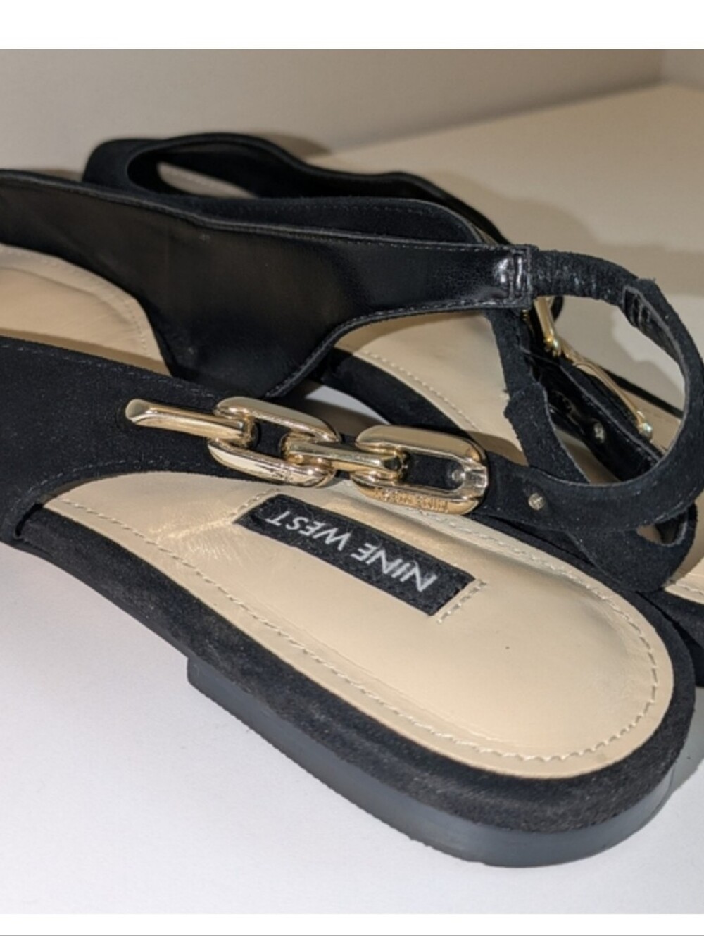 Nine-West Black Pointed Slingback Flats with Chain Accent 8.5 - Picture 4 of 4